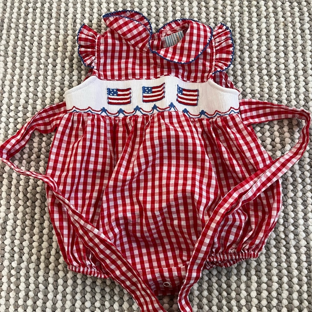 Smocked Bubble